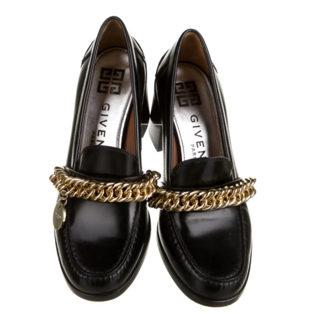 GIVENCHY Leather Chain-Link Accents Pumps Size: 8 | IT 38